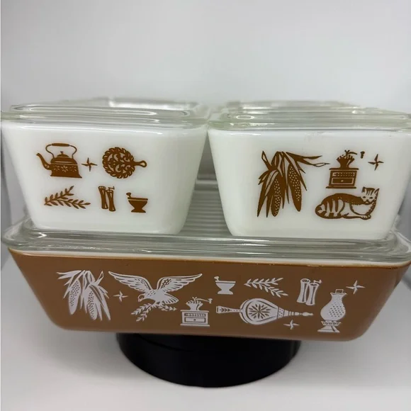 Pyrex Early American (4)set